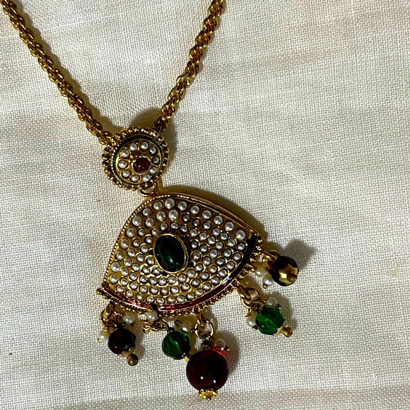 Necklace and earrings - Picture 3 of 3